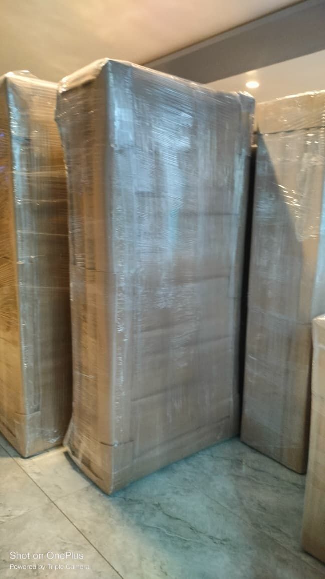 Wardrobe and furniture wrapping - Gatiway Packers And Movers